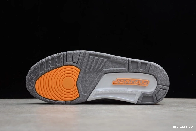 MaikeSneakers 3 (W) RETRO ORANGE LASER CK9246-108 AIR JORDAN 0811